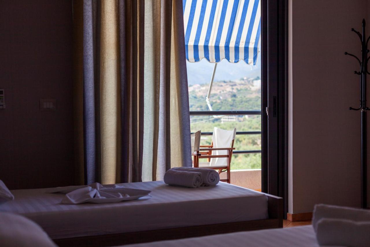 Toni Retzo Rooms Himare Luaran gambar